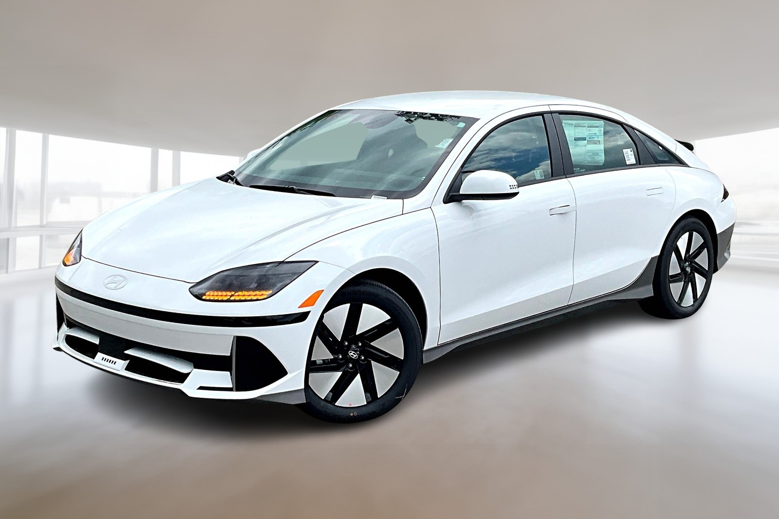 New 2025 Hyundai IONIQ 6 SE 4D Sedan in Louisville #8H25324